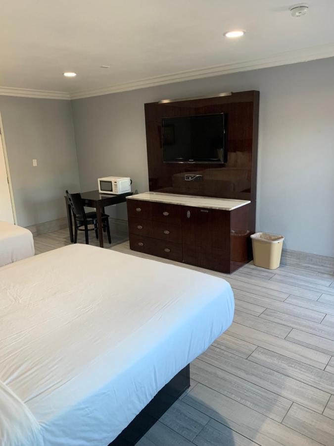Willow Tree Inn & Suites Los Angeles Bagian luar foto